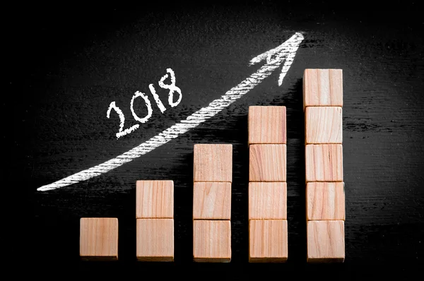 棒グラフ上の矢印を昇順に 2018 年 — ストック写真