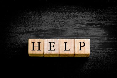 Kopya alanı siyah zemin üzerine izole Word Yardımı