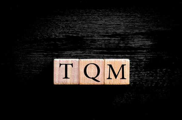 Acronyme TQM - Gestion de la qualité totale isolée avec espace de copie — Photo