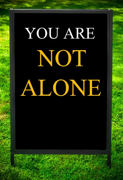 Du är inte ensam. — Stockfoto