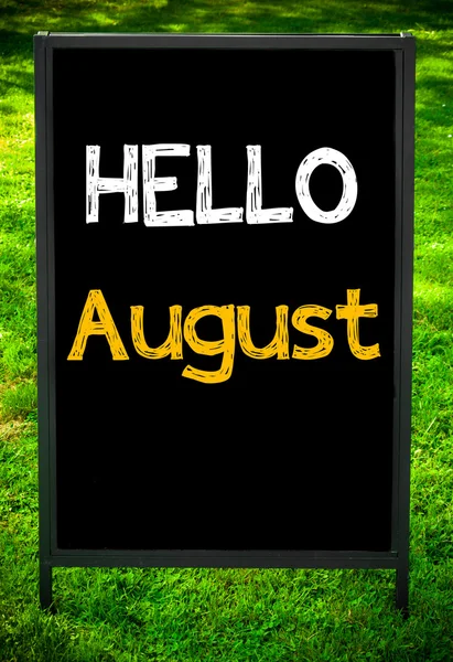 Hallo augustus — Stockfoto