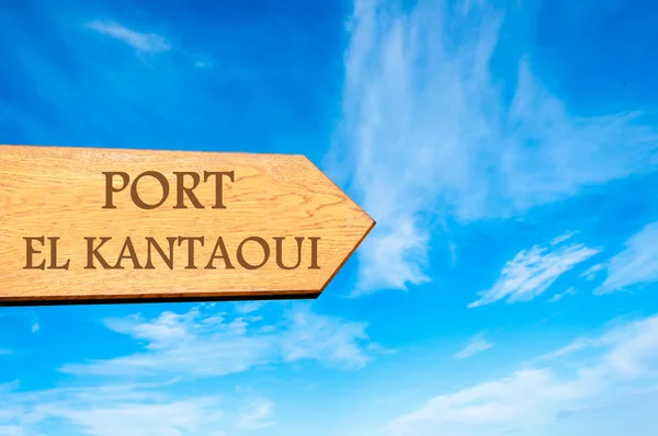 Signe fléché en bois pointant la destination PORT EL KANTAOUI — Photo