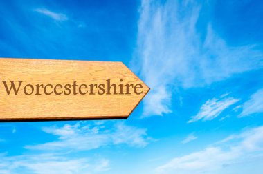 Ahşap ok işareti işaret hedef Worcestershire, İngiltere