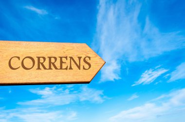 Ahşap ok işareti işaret hedef Correns, Fransa