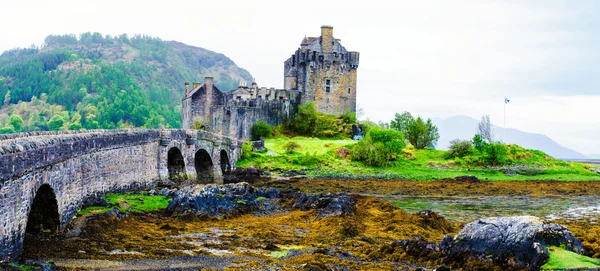 Eilean Donan Castle in Scotland, UK — Stock Photo, Image