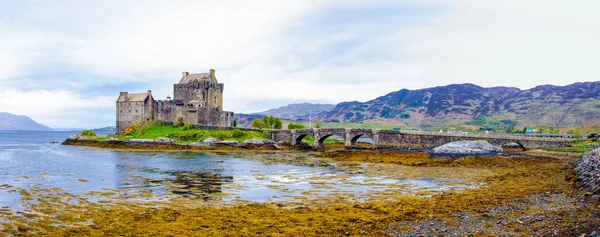 Eilean Donan Castle na Escócia, Reino Unido — Fotografia de Stock
