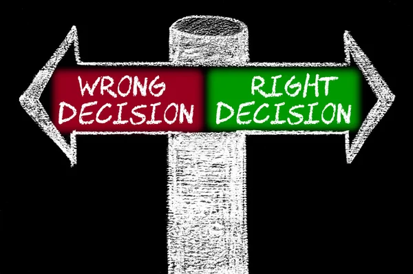 Opposite arrows with Wrong Decision versus Right Decision — Stock Photo, Image