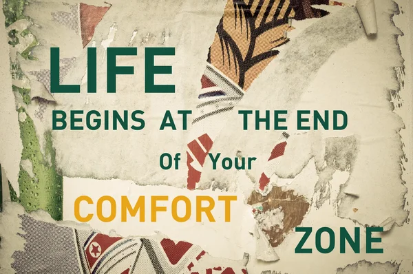 Inspirational message - Life Begins At The End Of Your Comfort Zone (dalam bahasa Inggris). — Stok Foto