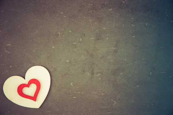 Καρδιά σχήμα σύμβολο απομονώνονται σε μαύρο, διαθέσιμο αντίγραφο χώρου, αγάπη έννοια — Φωτογραφία Αρχείου