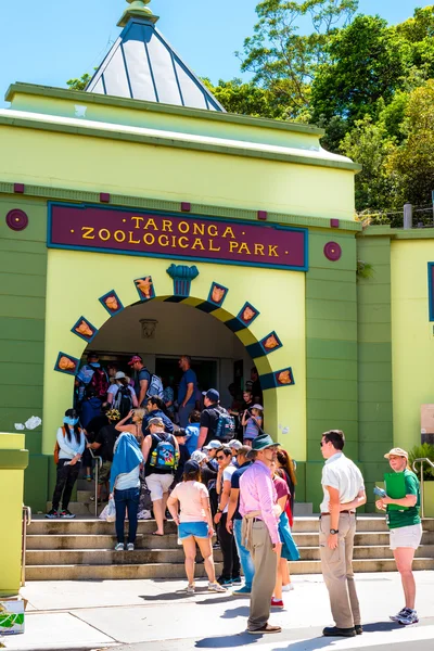 Ligne à l'entrée du zoo de Taronga à Sydney — Photo