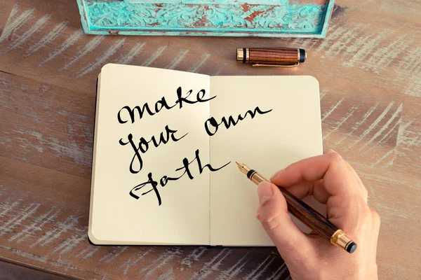 Motivationskonzept mit handschriftlichem Text macht den eigenen Weg — Stockfoto