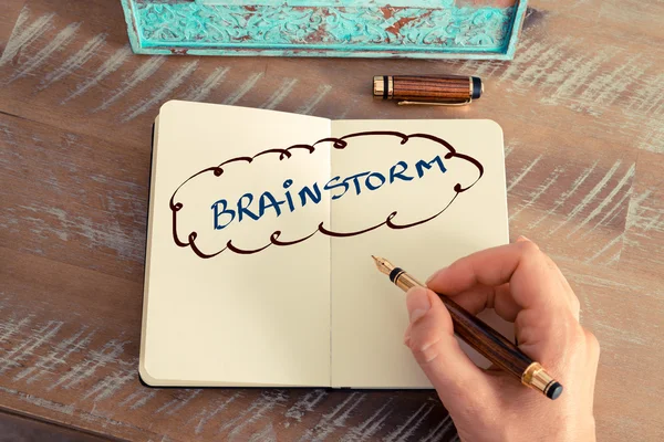 Concetto motivazionale con testo scritto a mano BRAINSTORM — Foto Stock