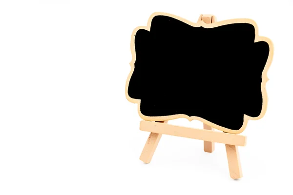 Mini quadro-negro de cavalete de madeira isolado em branco — Fotografia de Stock