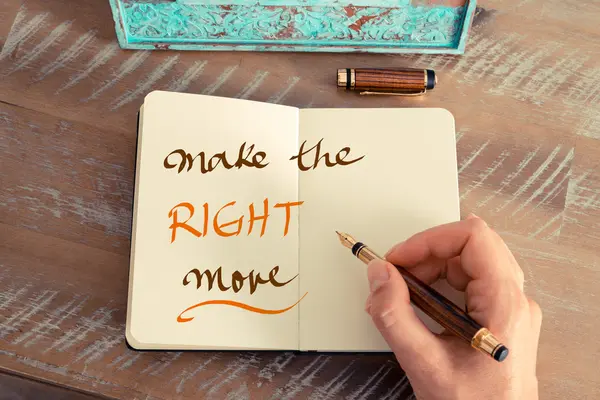 Handwritten text MAKE THE RIGHT MOVE — 스톡 사진