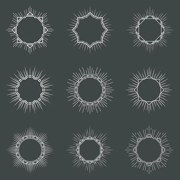 Винтажные значки с солнечными вспышками — стоковый вектор