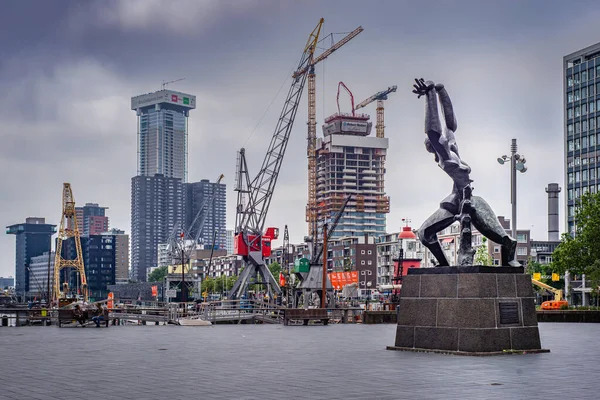 Června 2021 Rotterdam Náměstí Nizozemského Námořního Muzea Socha Ossipa Zadkina — Stock fotografie