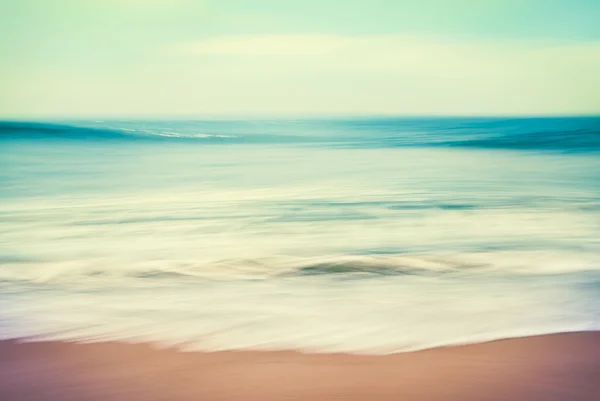 Cross-processed Wave with Blurred Motion — Stock Photo, Image