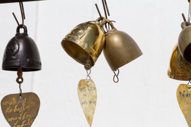 Altın Dağı Tapınağı, Bangkok yolda antik çan, 