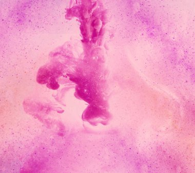 Hareket rengi suya düşer, mürekkep kıvrılır, mürekkep soyutlanır. Suyun altında süslü bir mürekkep bulutu. Kristal renkler ve suda mürekkep. Soyut arkaplan