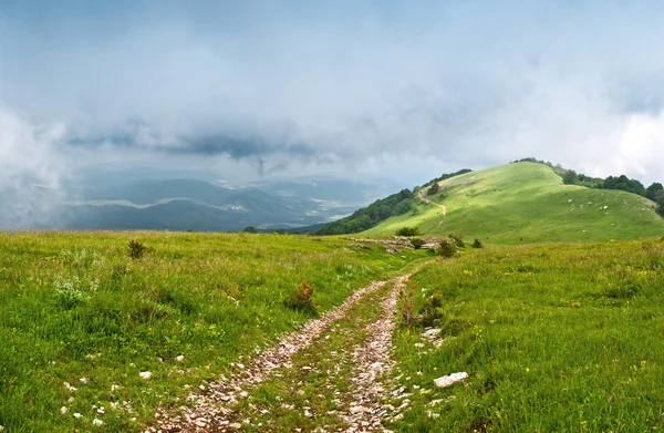 通往高山的路 — 图库照片