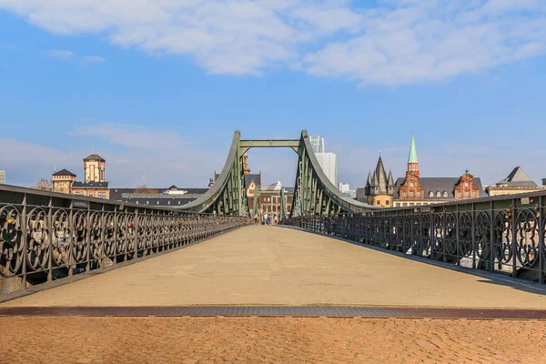 Pasarela Histórica Sobre Río Main Frankfurt Puente Hierro Durante Día —  Fotos de Stock