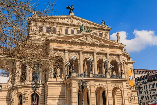 Historická Budova Staré Opery Frankfurtu Nad Mohanem Jaře Sluncem Veřejné — Stock fotografie