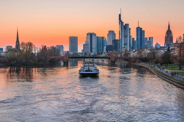 Centro Financiero Negocios Frankfurt Ciudad Skyline Por Noche Atardecer Con —  Fotos de Stock