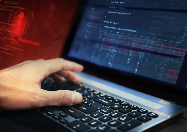 Sicht auf die Arbeit der Hacker — Stockfoto