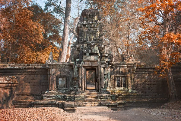 Elhagyott templom Angkor Wat, kambodzsai — Stock Fotó