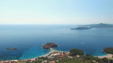 Budvan Riviera ve Sveti Stefan adasının en iyi manzarası