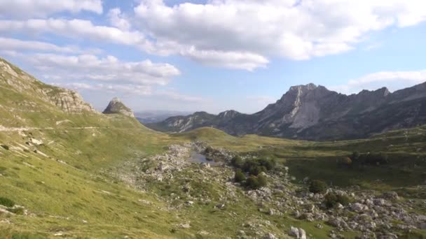Μπομπότοφ Κουκ, πάσο Σέντλο. Εθνικό Πάρκο Durmitor, Μαυροβούνιο — Αρχείο Βίντεο