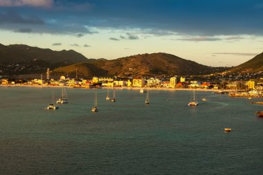 St. Maarten üzerinde güneş ayarı