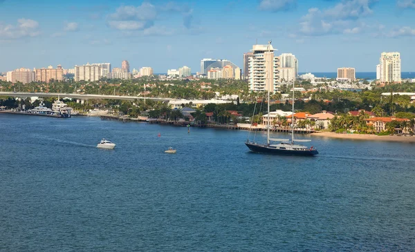 Intercoastal Waterway in Ft. Lauderdale, Florida — Stock Photo, Image