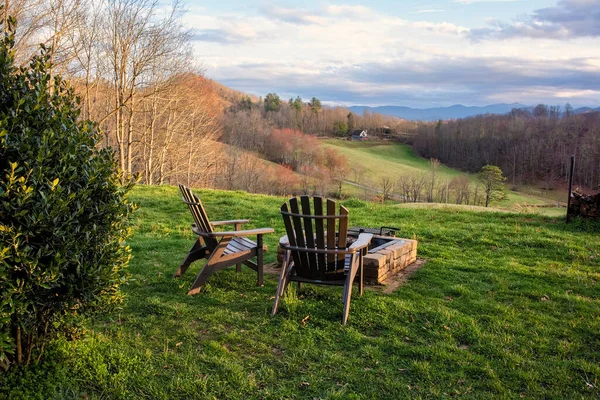 Cadeiras Adirondack Com Uma Vista Panorâmica Campo Das Montanhas Carolina — Fotografia de Stock