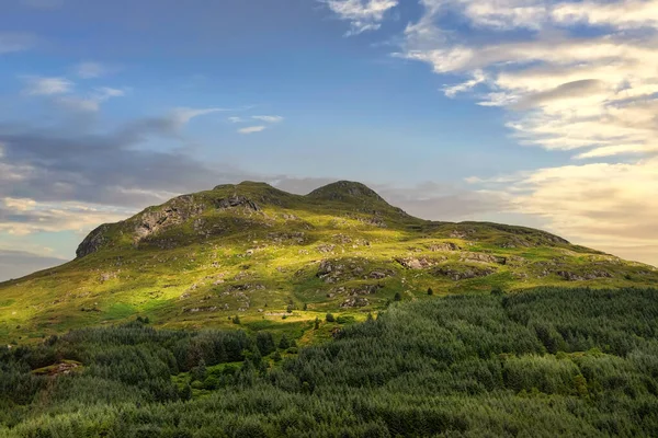 Sol Comienza Ponerse Las Tierras Altas Escocesas Rurales Escocia —  Fotos de Stock