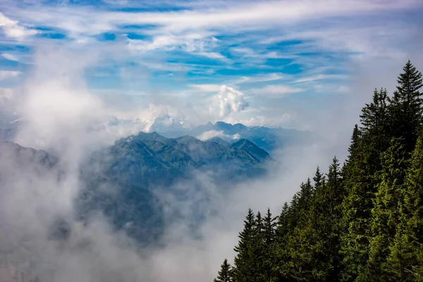 スイスアルプス 象徴的なマッターホルンを含む劇的なピークは 000から15 000フィートまでの範囲で 全国の35分の3に広がっています スイスの — ストック写真