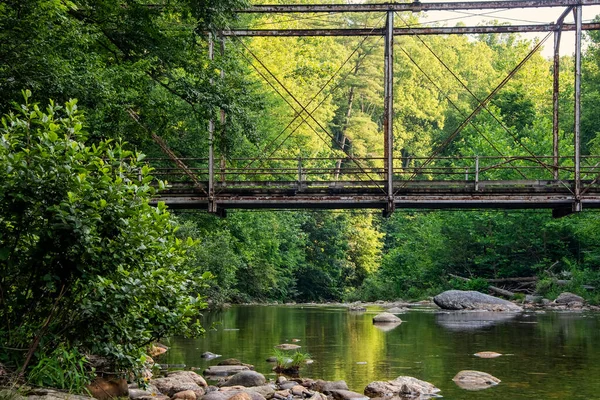 Παλιά Γέφυρα Στον Ποταμό Pigeon Στη Δυτική Βόρεια Καρολίνα — Φωτογραφία Αρχείου