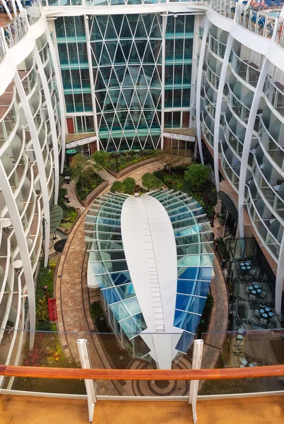 Oasis of the Seas — Stock Photo, Image