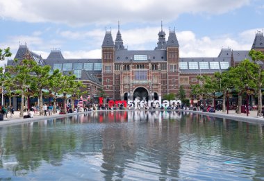 Rijksmuseum Amsterdam görünümünü
