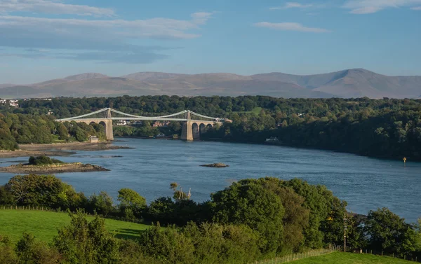 Puente colgante Menai, Anglesey, Gales — Foto de Stock