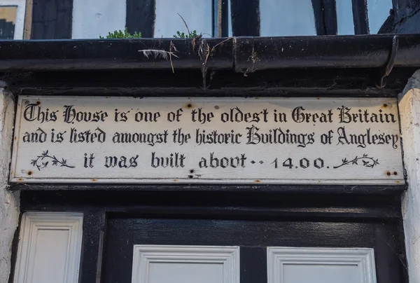 Sign at the oldest house in Beaumaris, Anglesey- Wales. — Stock Photo, Image