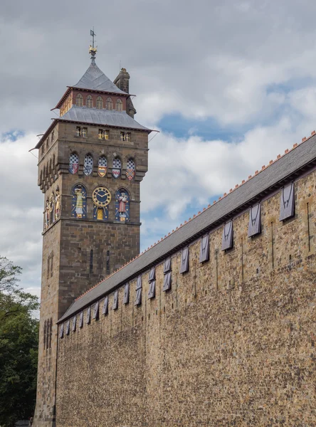 La torre del reloj del Castillo de Cardiff, Gales — Foto de Stock