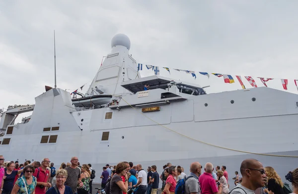 Holländisches Marineschiff in Amsterdam — Stockfoto