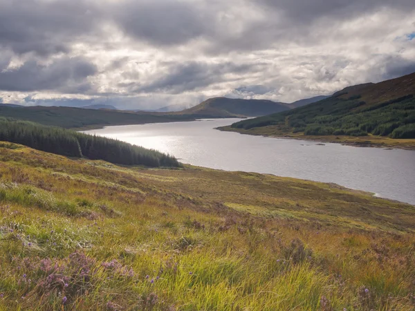 Rozhledna nad Loch Ness, Skotsko — Stock fotografie