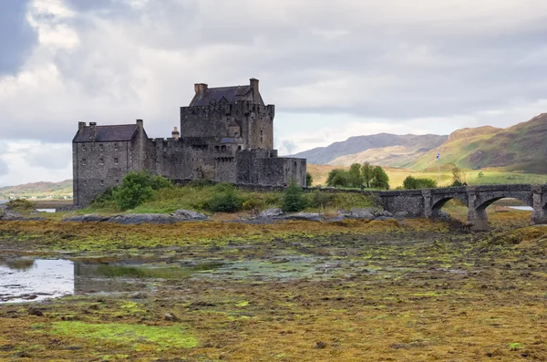 Eilean Donan castle v Dornie, Skotsko — Stock fotografie