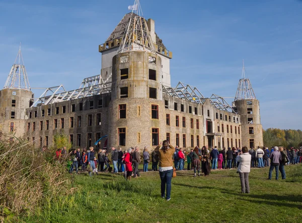 Moderne ruïne van kasteel Almere — Stockfoto