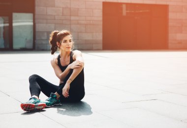 Spor kadın. Dinlenme. Motivasyon 