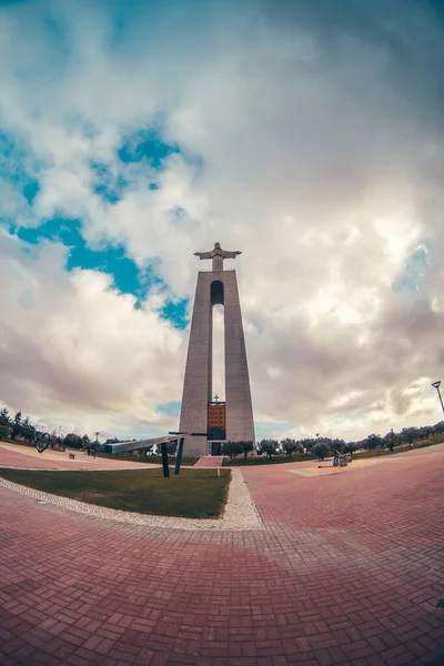 Bulutlu Lisbon Kurtarıcısı — Stok fotoğraf