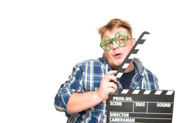 gözlüklü adam komik bir duygu gösterir