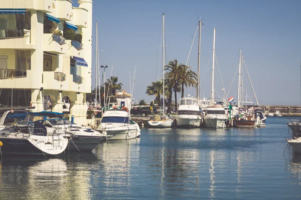 BENALMADENA, SPAIN - MAY 5,2013: view of Puerto Marina in Benalm — Stock Photo, Image